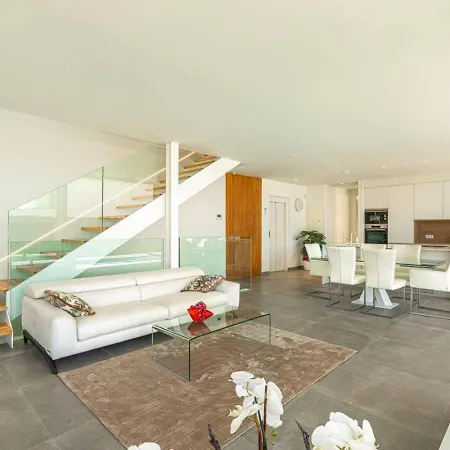 Exclusive Private With Endless Ocean Views